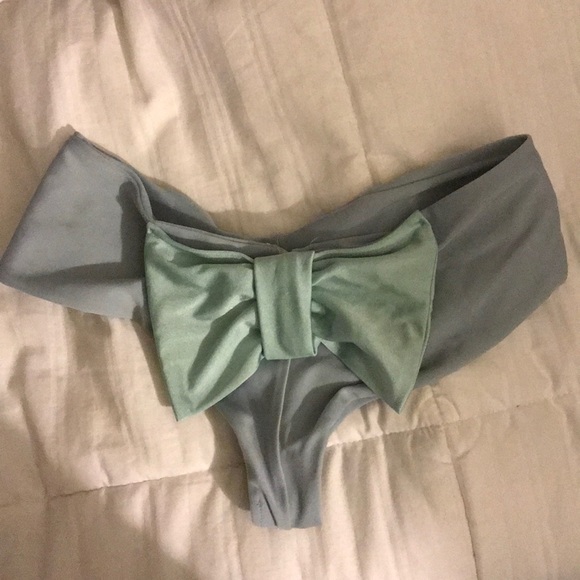 Other - Cheeky bikini bottoms